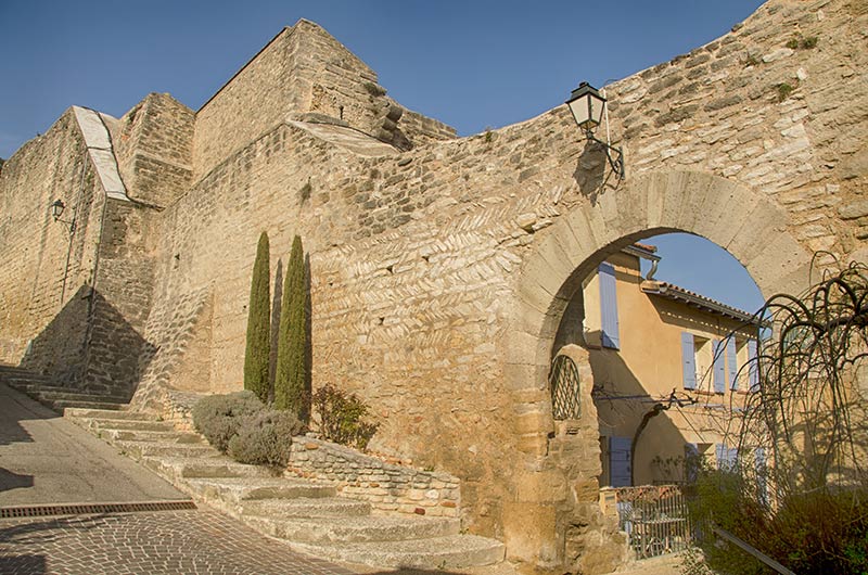 Le village de chateauneuf de gadagnec