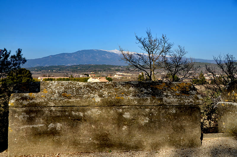 Le village de Mazan,sarcophage romain et le Mont-ventoux,Comtat-Venaissin
