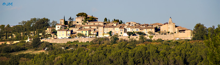 Panorama du village perché de Blauvac ,Vaucluse,Provence,France